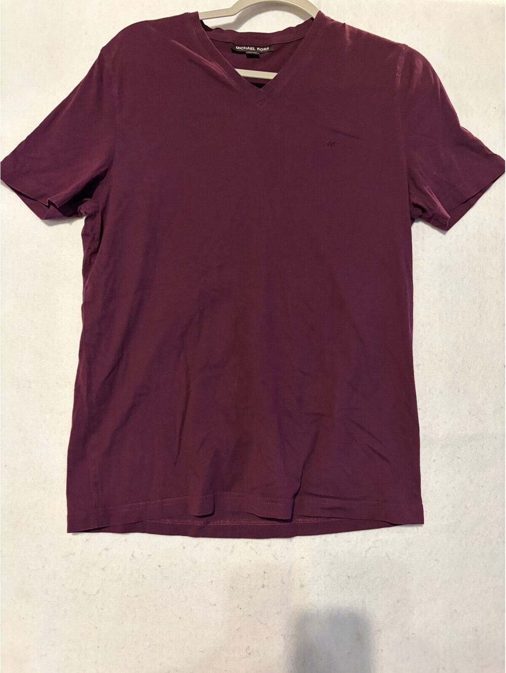 Michael Kors Men's Burgundy V-Neck T-Shirt Medium